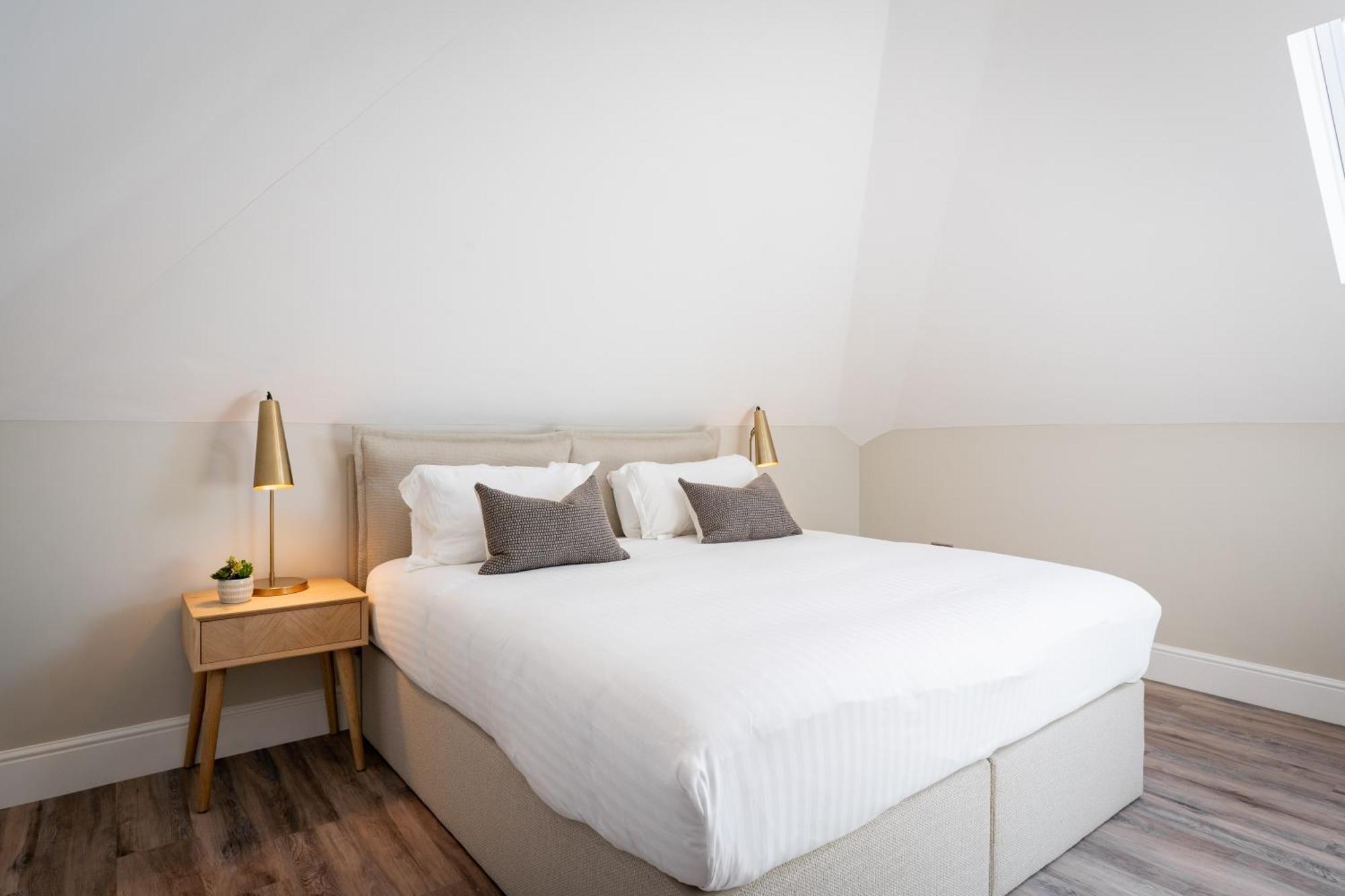 Wellington Place I Your Apartment 布里斯托 外观 照片