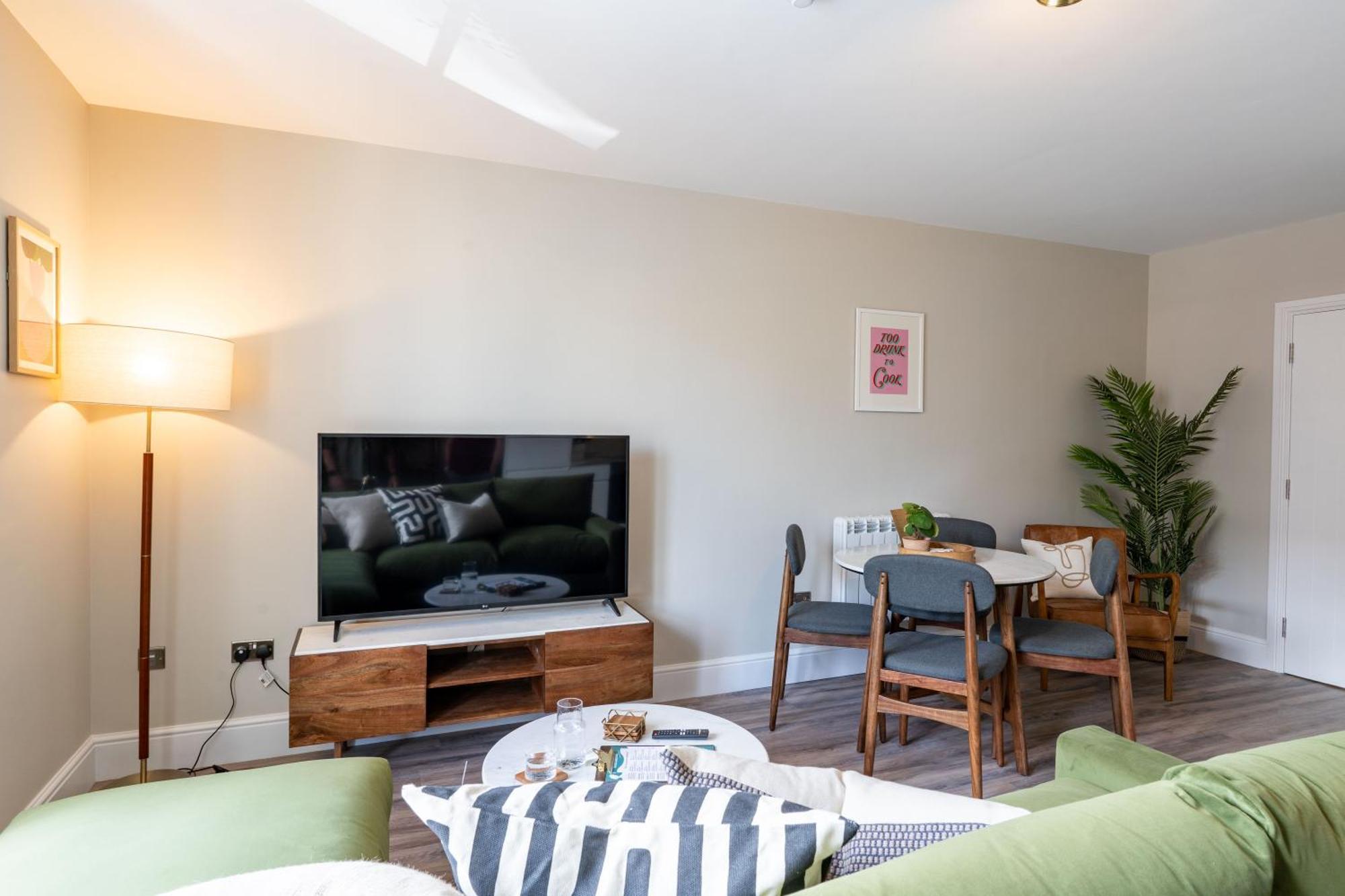 Wellington Place I Your Apartment 布里斯托 外观 照片